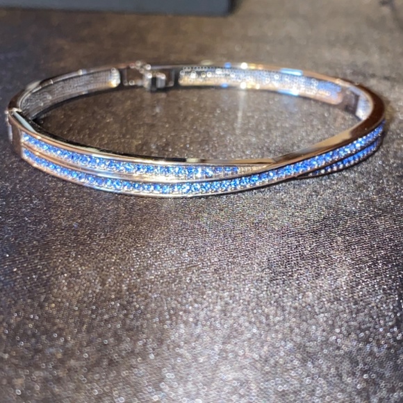 New In Box Fanci Silver Plate Aquarmarine Crystal Cuff Bracelet With Clasp Closu - Picture 5 of 9